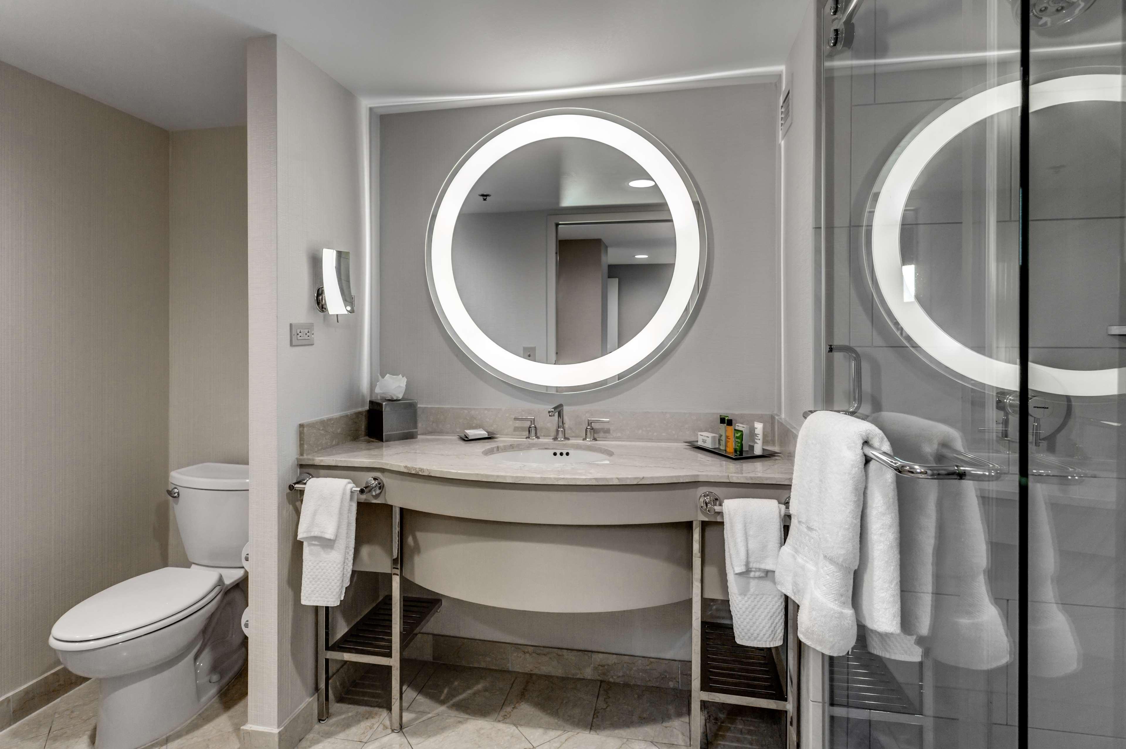 Hotel Hilton Columbus At Easton Esterno foto
