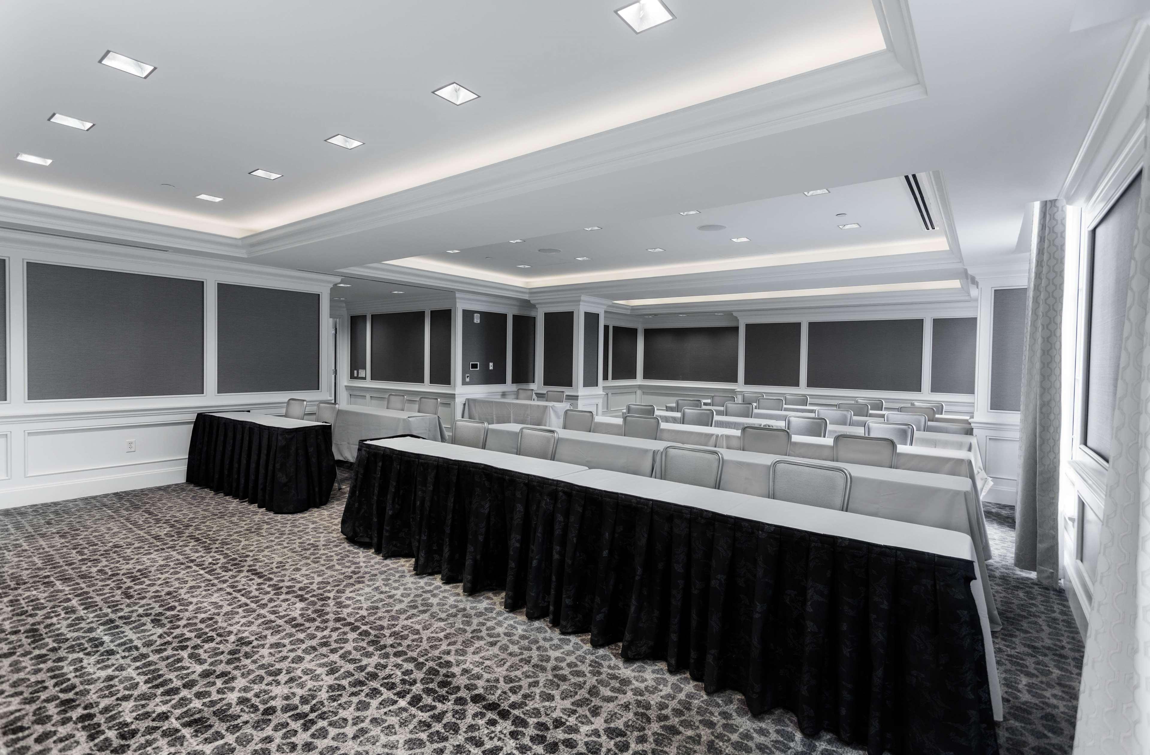 Hotel Hilton Columbus At Easton Esterno foto