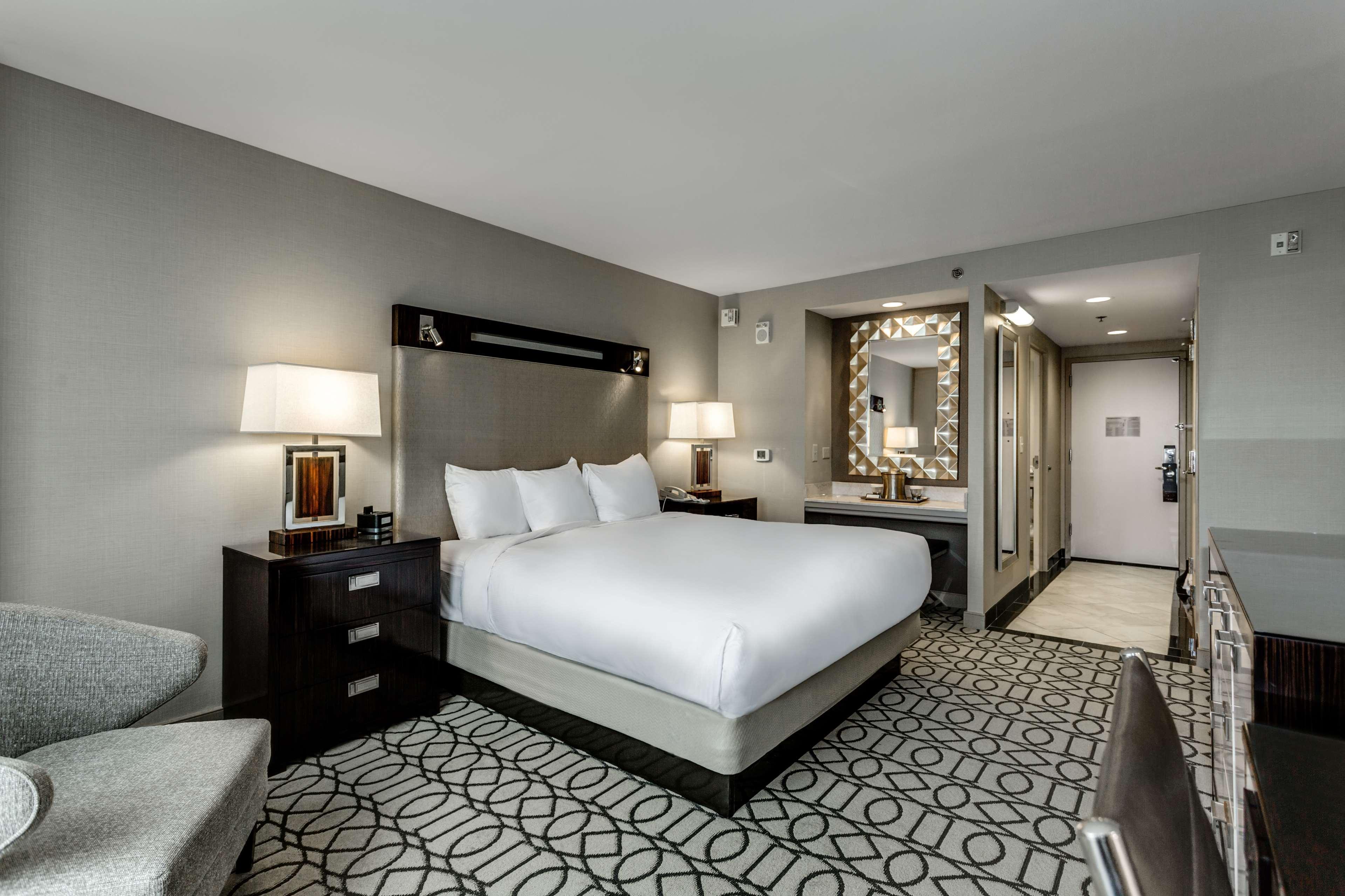 Hotel Hilton Columbus At Easton Esterno foto